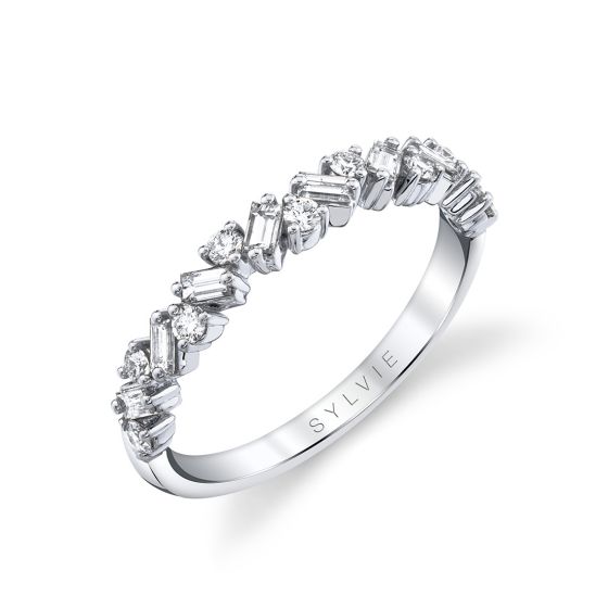 Emerald And Round Alternating Diamond Baguette Wedding Band