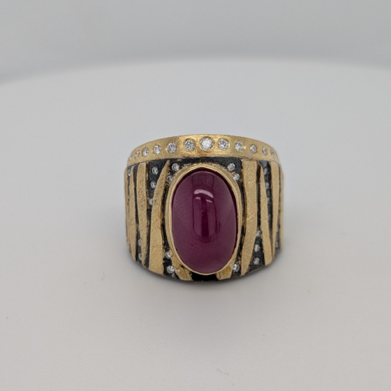 Stripe Cigar Ruby Band