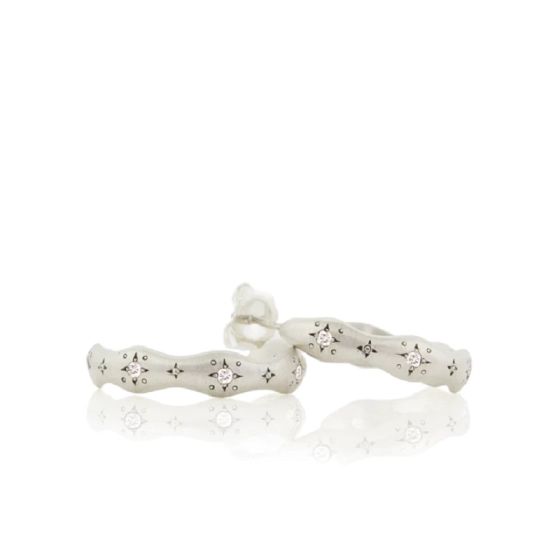 Wavy Hoops