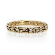 "Circle" Diamond Band