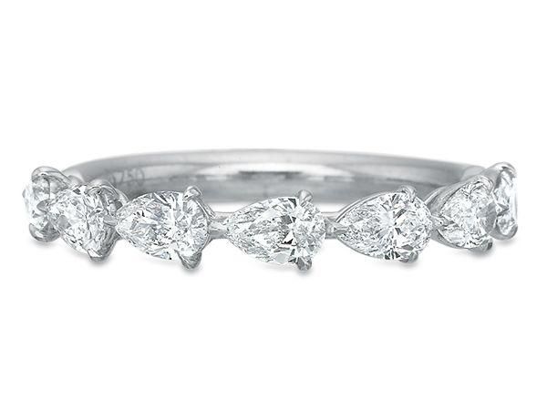 18K White Gold Grand Aire Diamond Band