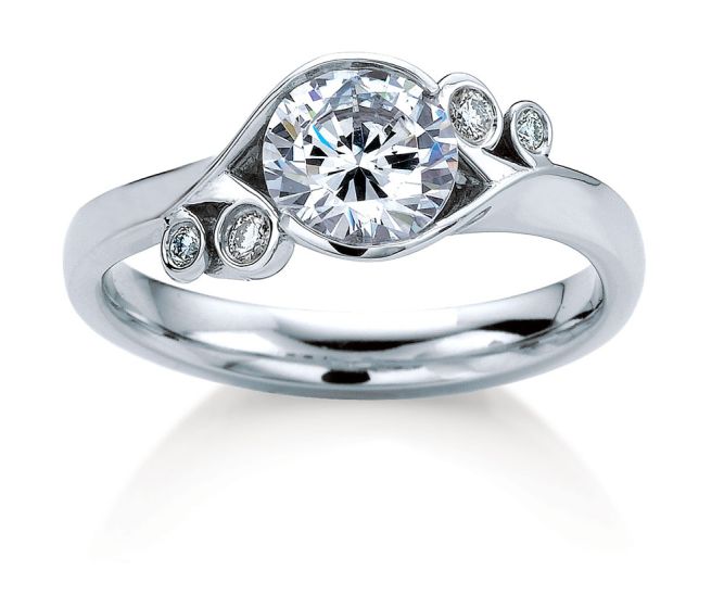 'Fern' Classic Round Engagement